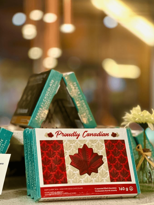 15 Piece Box - Special Edition Proudly Canadian - Lemon And Lavender Toronto