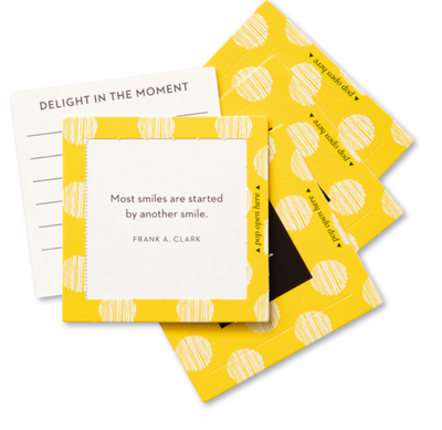 Smile ThoughtFulls: 30 Pop-Open Cards with Messages Inside