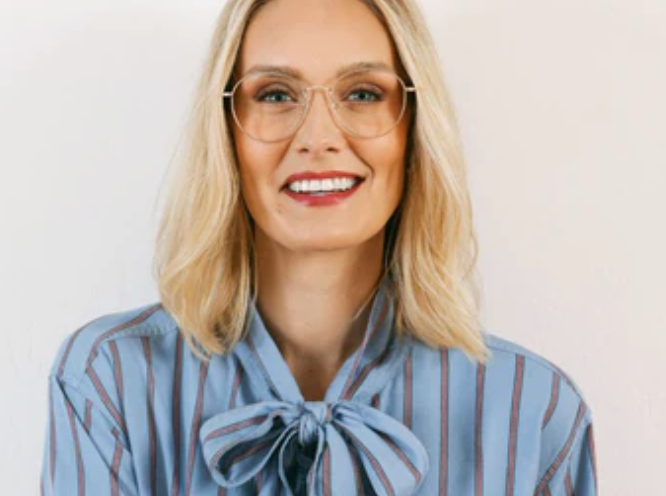 Classified Gold Reading Glasses - Peepers