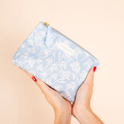 Blooming Iris Travel Pouch - Panier Des Sens