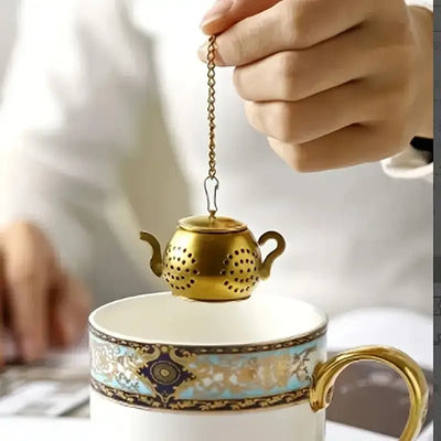 Golden Teapot Shaped Tea Infuser - Lemon And Lavender Toronto