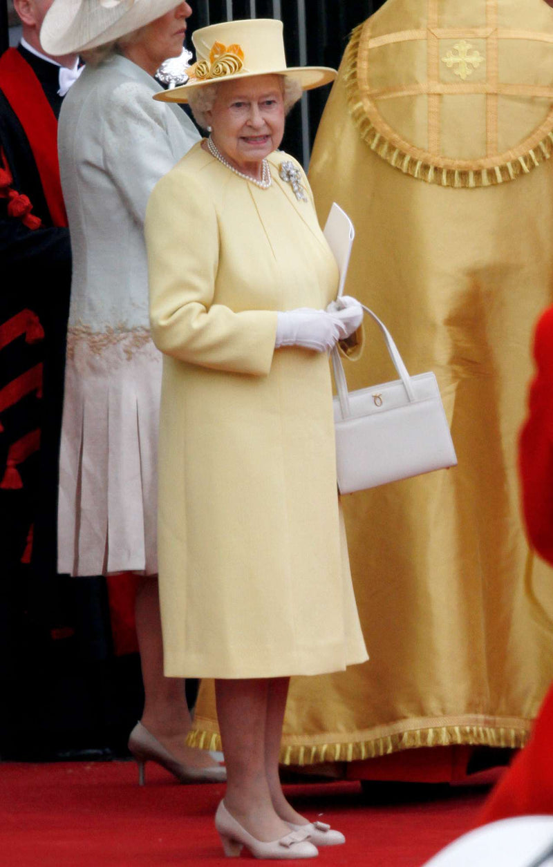 Queen Elizabeth - Yellow Dress Ornament - Lemon And Lavender Toronto
