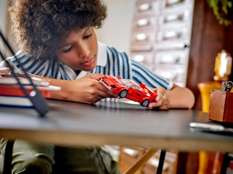 LEGO® Ferrari F40 Supercar