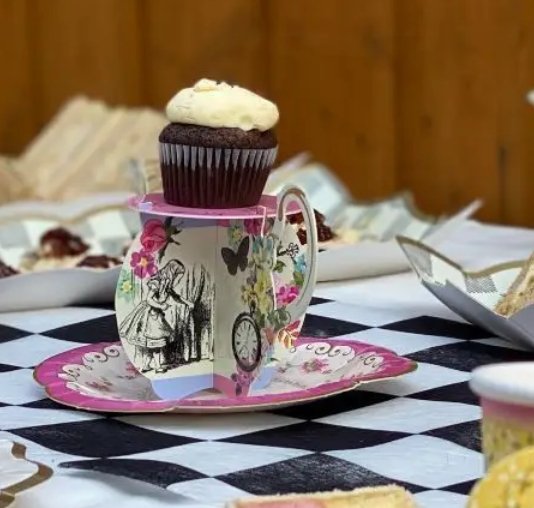 Alice in Wonderland Cupcake Stands - Lemon And Lavender Toronto