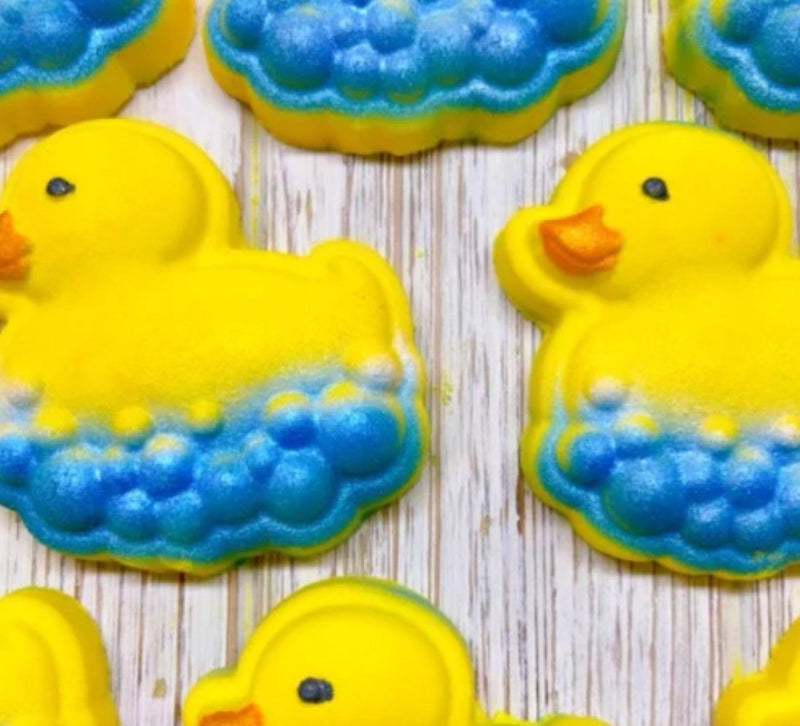 Rubber Ducky Bath Bomb - Handmade in Canada - Lemon And Lavender Toronto